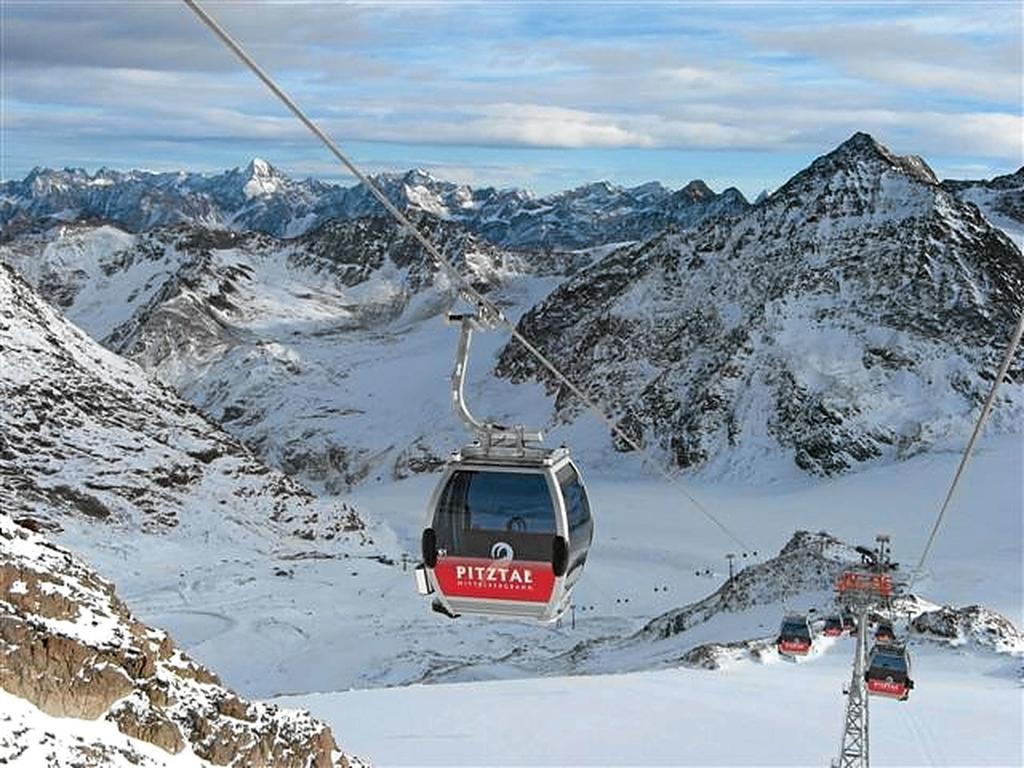 Wellnesshuettendorf Wiese Sankt Leonhard im Pitztal Exterior photo